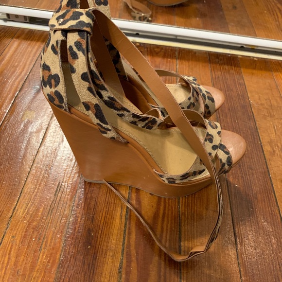 Sandals - Picture 3 of 4